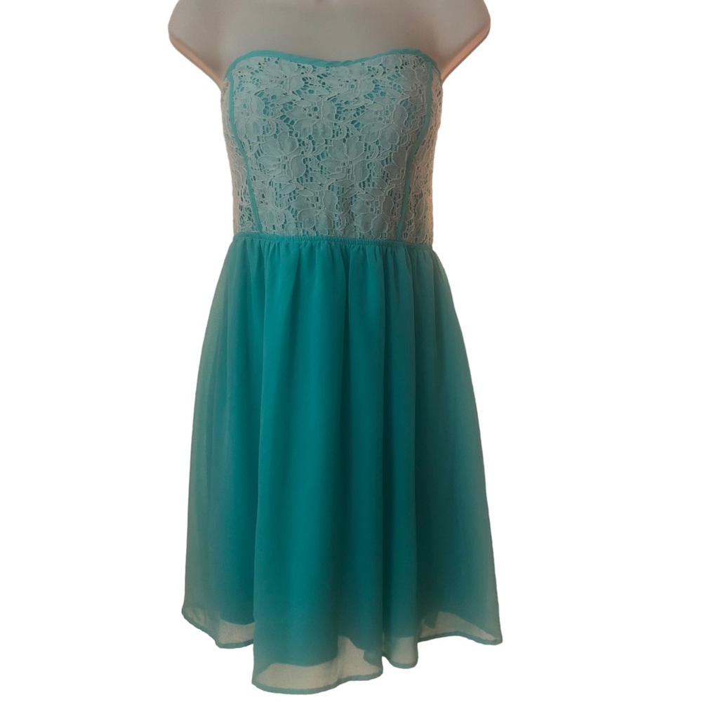 Rue21 Ladies XL Seafoam/Mint Green Strapless Dress.